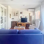 Apartment Rooftop Sea View By South Costa